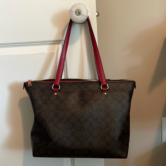 GUC Authentic Coach bag - Picture 3 of 9